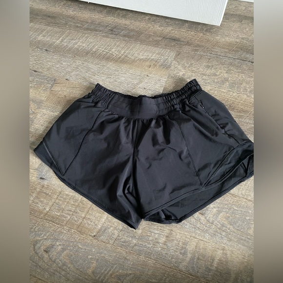 Lululemon 4 inch shorts - Picture 1 of 6